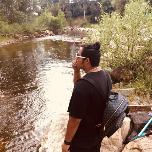 Meet your Posher, Luis - Picture 1 of 1